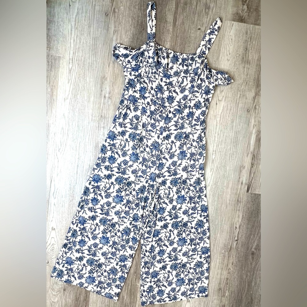 LOFT Jumpsuit Trellis Garden Floral Ruffle Size 10 White Blue Black